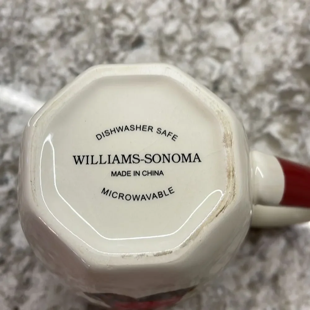 Set of 4 Williams Sonoma Gingerbread Mugs
